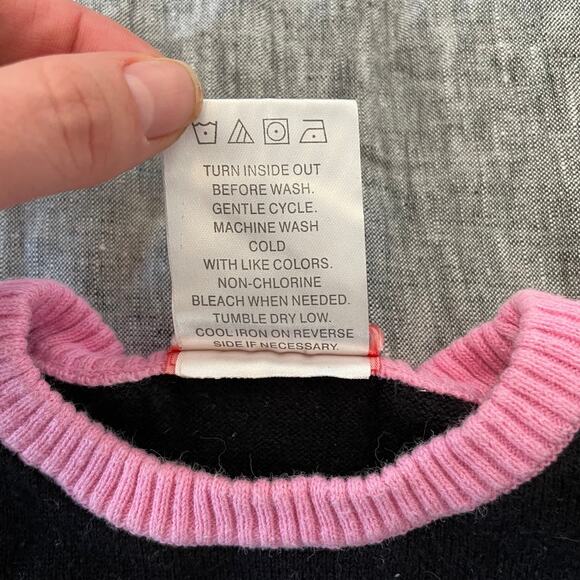 Hello Kitty Girls Sweater Size 4 - Picture 5 of 7